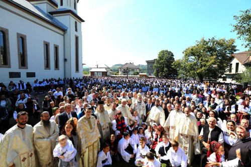 Sărbătoare la Rozavlea, Maramureş Poza 183662