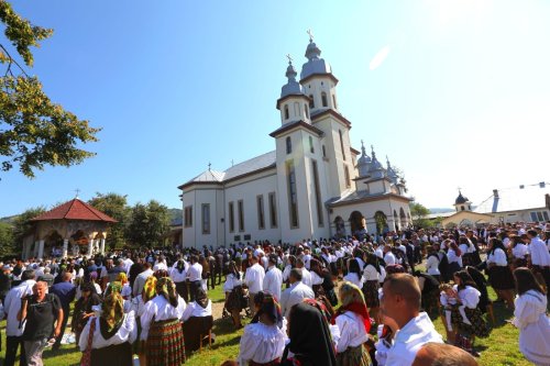 Sărbătoare la Rozavlea, Maramureş Poza 183664