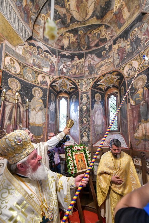 Sfinții Martiri Brâncoveni, noii ocrotitori ai unei biserici restaurate din Ilfov Poza 183796