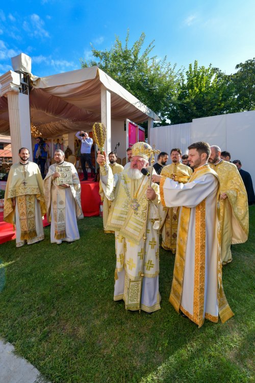 Sfinții Martiri Brâncoveni, noii ocrotitori ai unei biserici restaurate din Ilfov Poza 183800