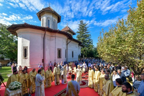Sfinții Martiri Brâncoveni, noii ocrotitori ai unei biserici restaurate din Ilfov Poza 183812