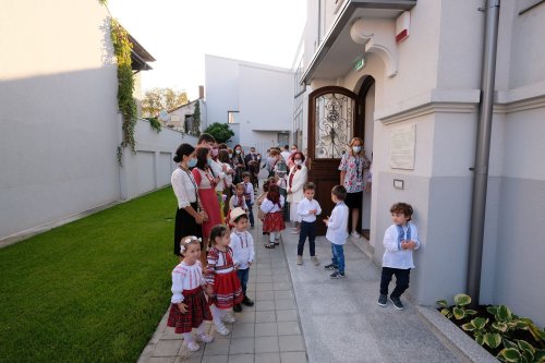 Începutul anului şcolar la Grădiniţa „Buna Vestire” a Patriarhiei Române Poza 183934