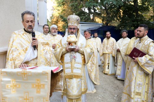 Sfințirea unei noi biserici din municipiul Buzău