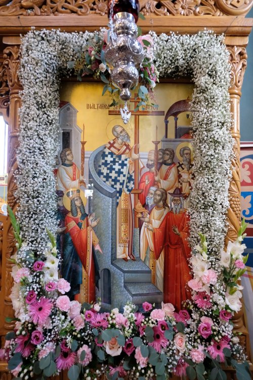 Cinstirea Sfintei Cruci prin Liturghie arhierească la Mănăstirea Caraiman Poza 184106