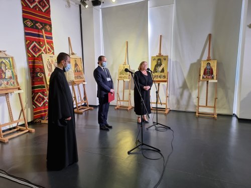 Expoziția „Icoana ortodoxă - lumina credinței” la Muzeul Satului din București