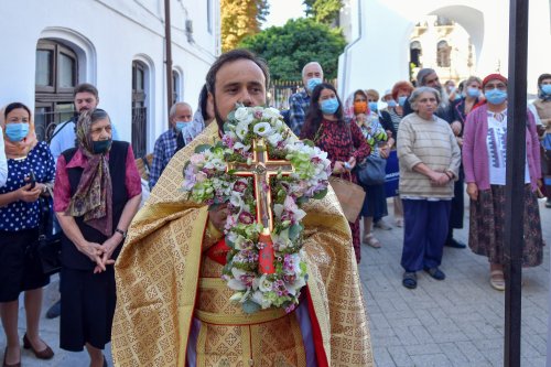 Pelerinajul de toamnă la Parohia „Sfântul Vasile cel Mare” de pe Calea Victoriei Poza 184143