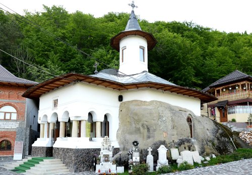 Muzeul-poem de la mănăstirea argeșeană Nămăiești Poza 184404