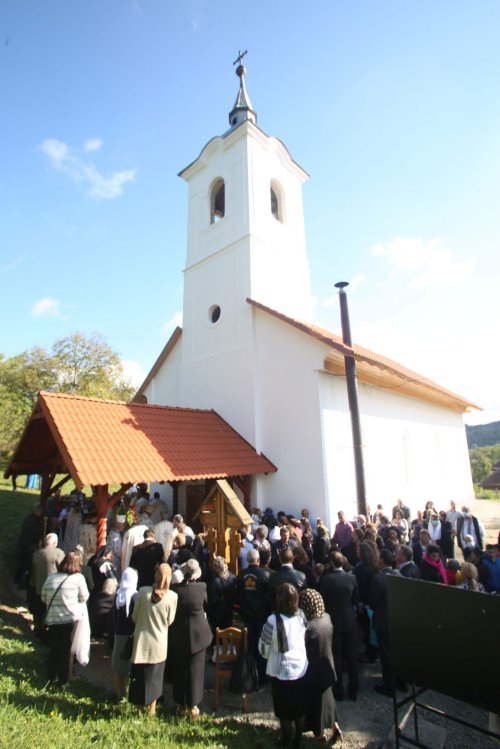 Zi de binecuvântare pentru comunitatea parohială din Veseud Poza 184780