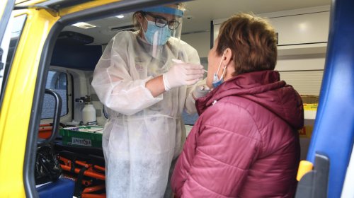 Asistenţă medicală gratuită pentru 60 de persoane din Aţel, Sibiu Poza 185225