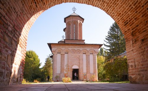 Patriarhul României la hramul mănăstirii ilfovene Snagov Poza 185558
