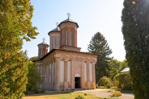 Patriarhul României la hramul mănăstirii ilfovene Snagov Poza 185560