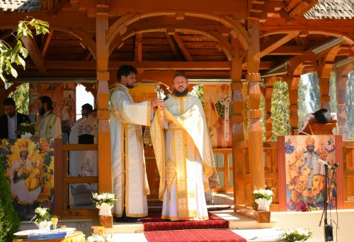 Patriarhul României la hramul mănăstirii ilfovene Snagov Poza 185574