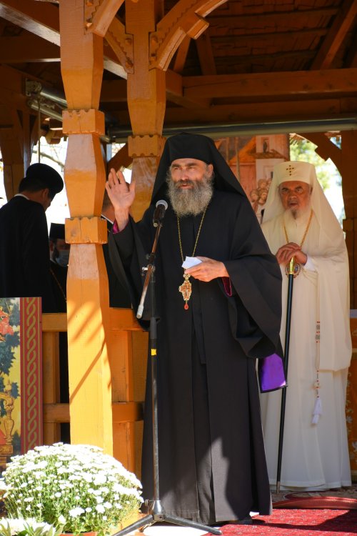 Patriarhul României la hramul mănăstirii ilfovene Snagov Poza 185604