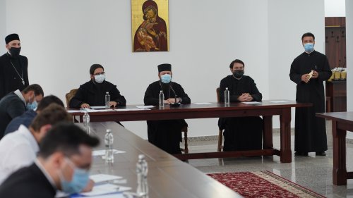 O nouă sesiune a examenului de capacitate preoțească în Arhiepiscopia Sucevei și Rădăuților Poza 185662