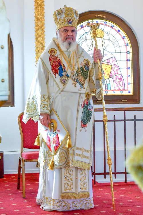 Hramul paraclisului din Reşedinţa Patriarhală ctitorit de Patriarhul României Poza 186227