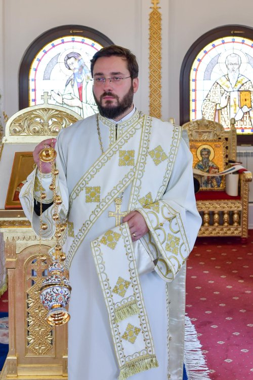 Hramul paraclisului din Reşedinţa Patriarhală ctitorit de Patriarhul României Poza 186244