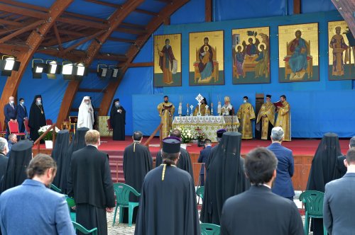 Moment solemn la aniversarea întronizării Patriarhului României Poza 186276