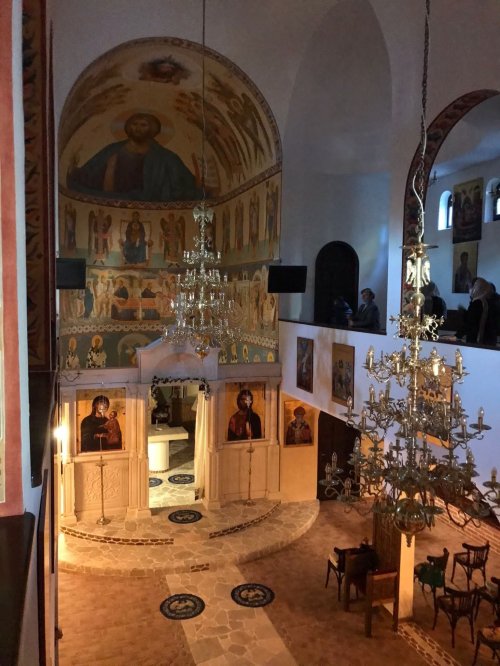 Biserica închinată Sfântului Ierarh Spiridon din Oradea a fost sfințită Poza 186949