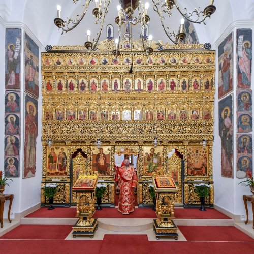 Sfinții Serghie și Vah, cinstiți la biserica Palatului Cotroceni Poza 187170