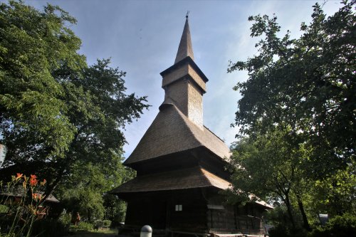 Biserica monument UNESCO „Sfânta Parascheva”, inima comunităţii din Deseşti Poza 187951