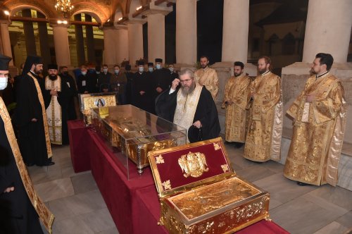 A început cinstirea sfinților ocrotitori pe Dealul Patriarhiei