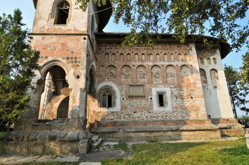 Restabilirea vieții monahale la mănăstirile Ițcani și Bălinești și înființarea schitului Arbore Poza 189349
