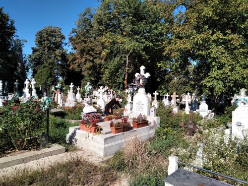 Saga de 140 de ani a cimitirului Eternitatea din Botoșani Poza 189265