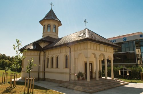 Sprijin oferit de Arhiepiscopia Bucureștilor spitalelor copleșite de numărul de decese provocate de Covid-19