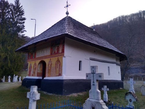 Mănăstirea Frăsinei, darul Maicii Domnului Poza 189427