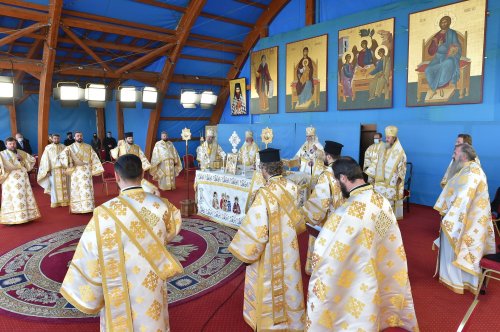 Binecuvântarea sfinților la hramul de toamnă al Catedralei Patriarhale Poza 190787