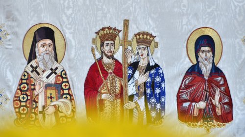 Binecuvântarea sfinților la hramul de toamnă al Catedralei Patriarhale Poza 190805