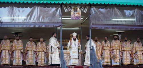 Sărbătoarea Sfântului Cuvios Dimitrie la Catedrala Arhiepiscopală din Suceava Poza 190763