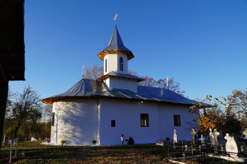Sfinţirea bisericii din localitatea Căuieşti, judeţul Galaţi Poza 191003