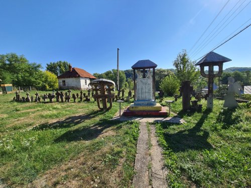 Satul culelor oltenești Poza 191085