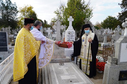 Capelă înnoită la Cimitirul „Sfinţii Împăraţi Constantin şi Elena” din orașul Brăila  Poza 191214