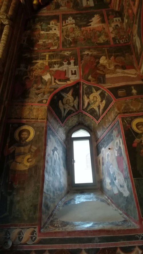 Mănăstirea Dragomirna, loc de pace şi frumuseţe Poza 191453