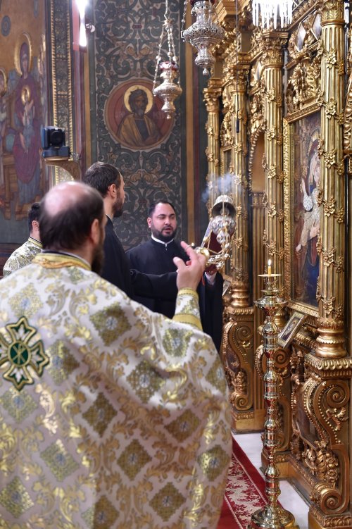 Cinstirea unui sfânt contemporan la Catedrala Patriarhală Poza 191696
