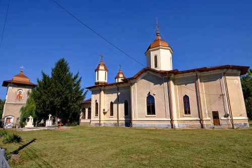 Trecut și prezent la biserica prahoveană Gorgota Poza 191570