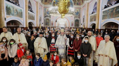 Credincioşii din Sighetul Marmaţiei şi au sărbătorit sfinţii ocrotitori Poza 191932