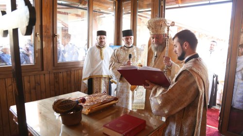 Liturghie arhierească la Biserica „Sfântul Ilie“ din Sibiu Poza 192707