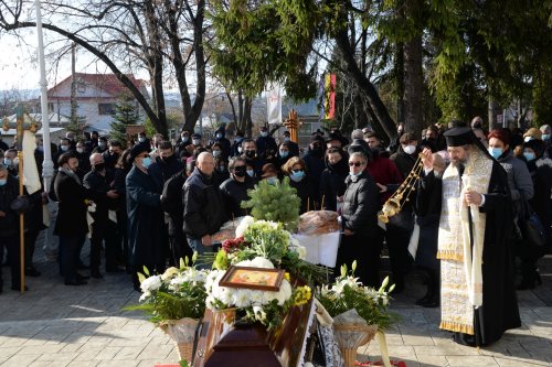 Reputatul istoric Sorin Iftimi a fost înmormântat la Iași Poza 192916