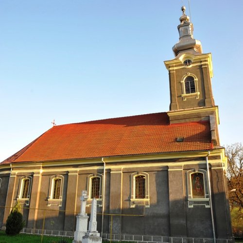 Biserica din Câlnic, județul Caraș-Severin, renovată  prin intermediul Timbrului Monumentelor Istorice Poza 193384