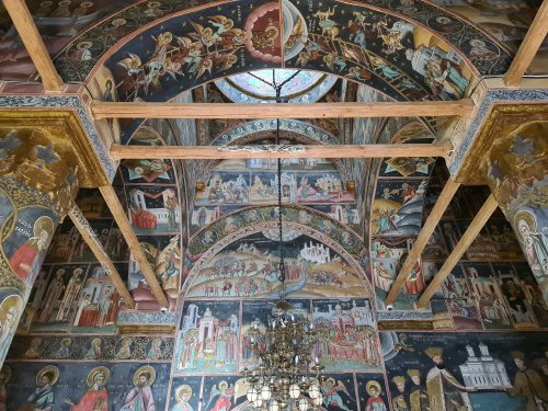 Mănăstirea Hurezi, cel mai prețios testament brâncovenesc Poza 193571