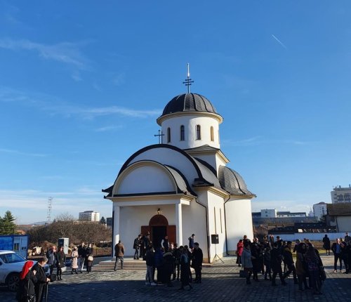 Liturghie arhierească în paraclisul Seminarului Teologic Ortodox din Alba Iulia Poza 194342