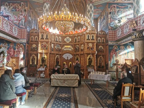 Manifestări duhovniceşti şi culturale la Biserica „Sfântul Ioan” din Aleşd, judeţul Bihor Poza 194338