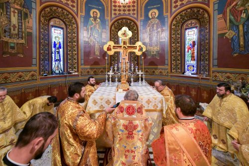 Înnoirea și sfințirea Bisericii „Sfântul Apostol Andrei”-Chitila Poza 194657