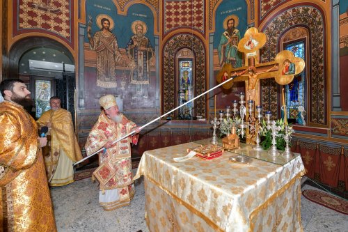 Înnoirea și sfințirea Bisericii „Sfântul Apostol Andrei”-Chitila Poza 194658