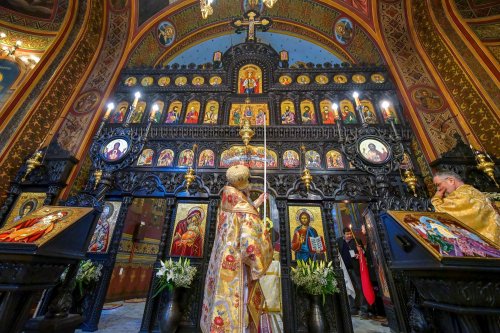 Înnoirea și sfințirea Bisericii „Sfântul Apostol Andrei”-Chitila Poza 194659