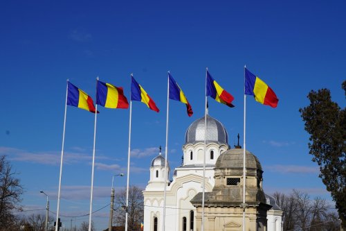 Ziua Naţională a României sărbătorită la Galaţi Poza 194845