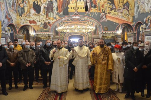 20 de ani de la sfințirea paraclisului bisericii orădene închinate Sfântului Apostol Andrei Poza 194914